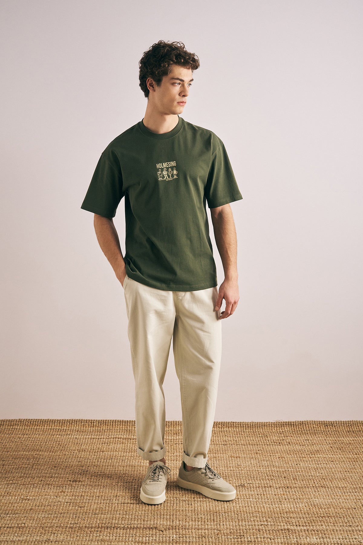 GREEN