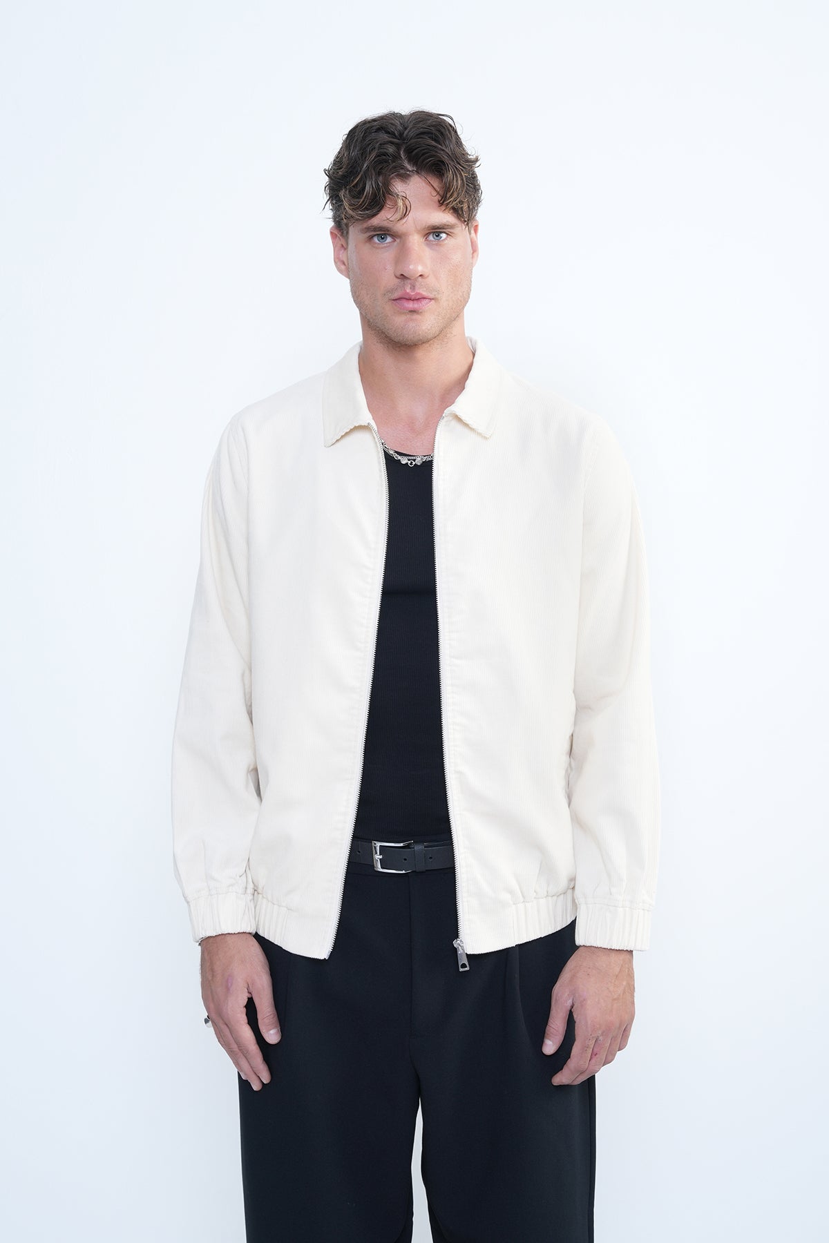 OFF WHITE