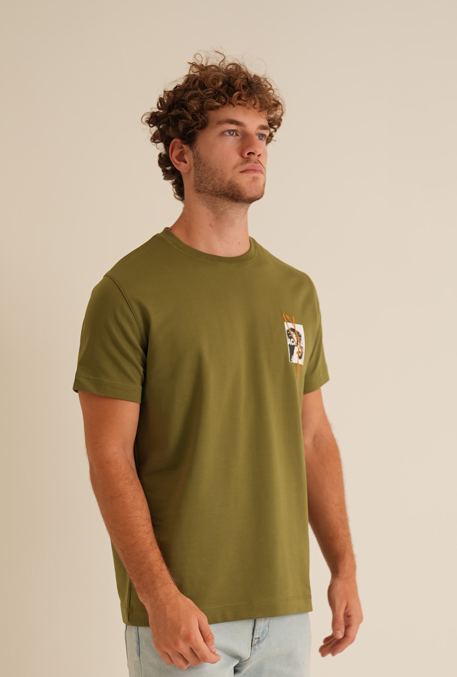 LIGHT GREEN