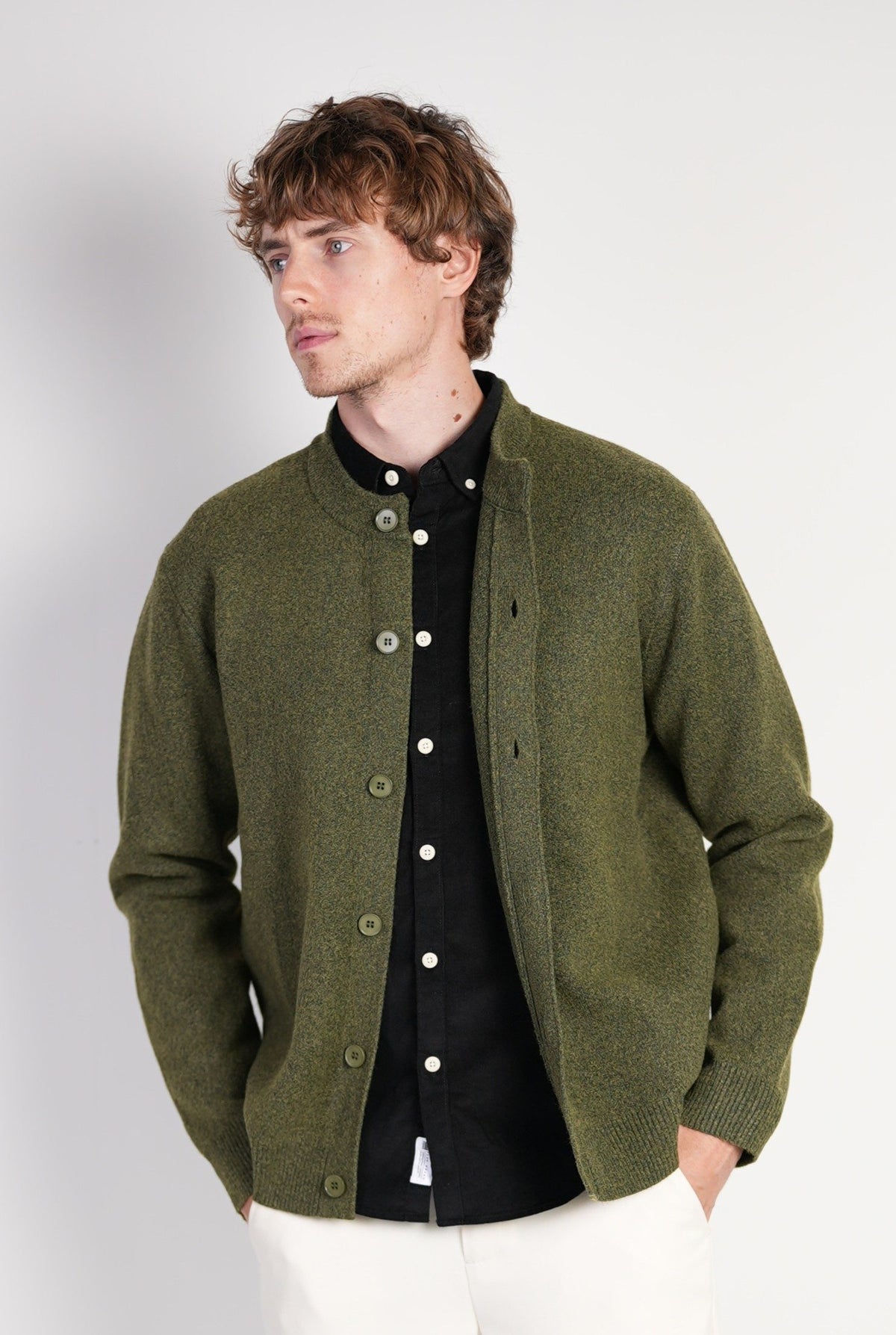 GREEN