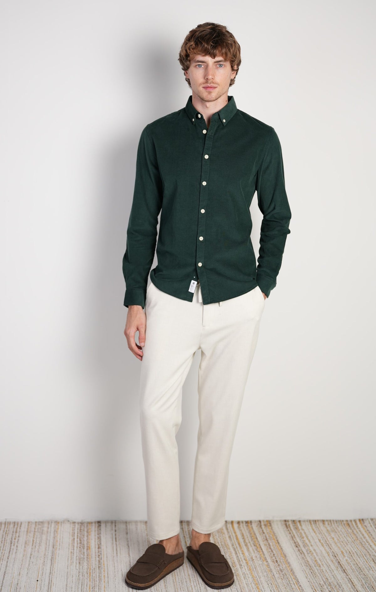 GREEN