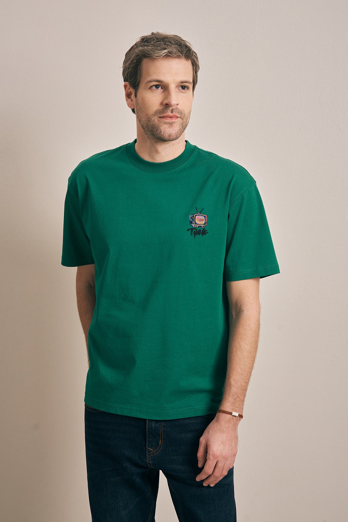 GREEN