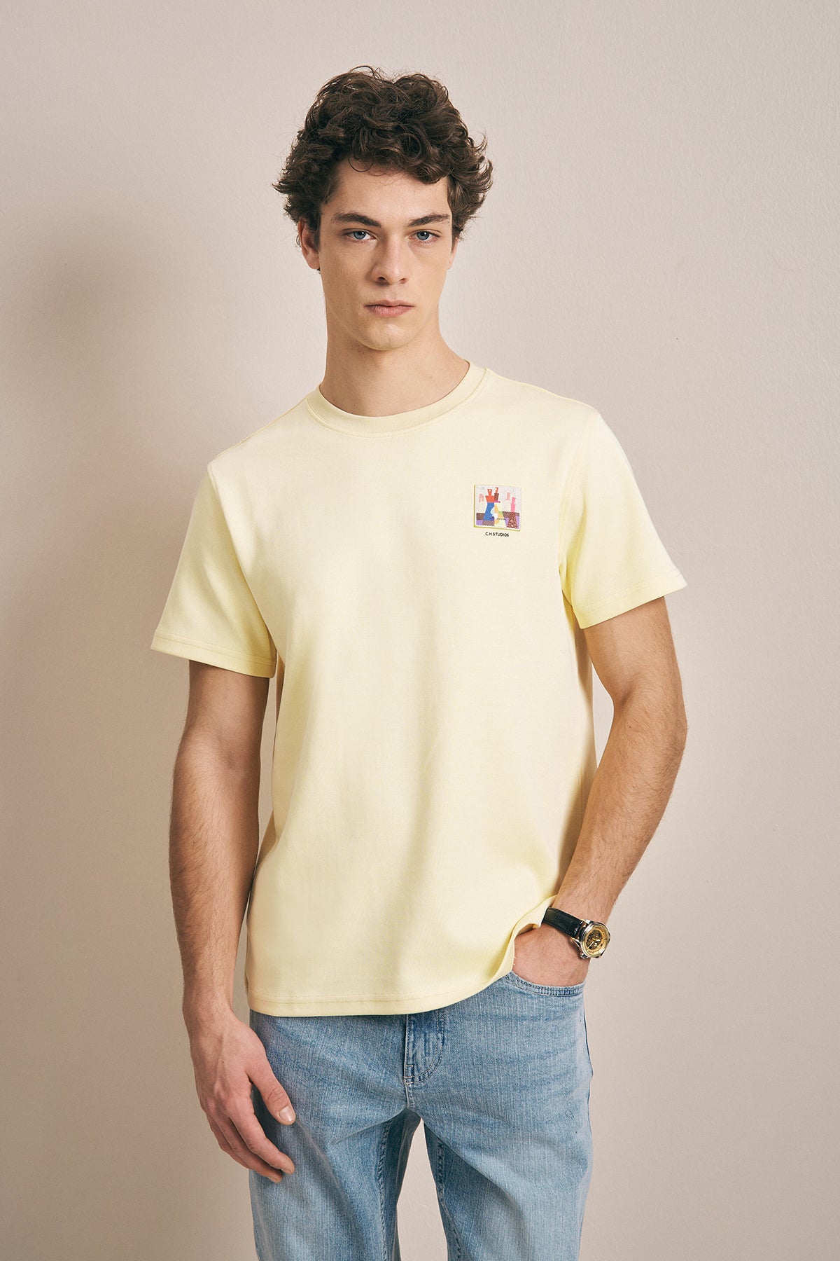YELLOW