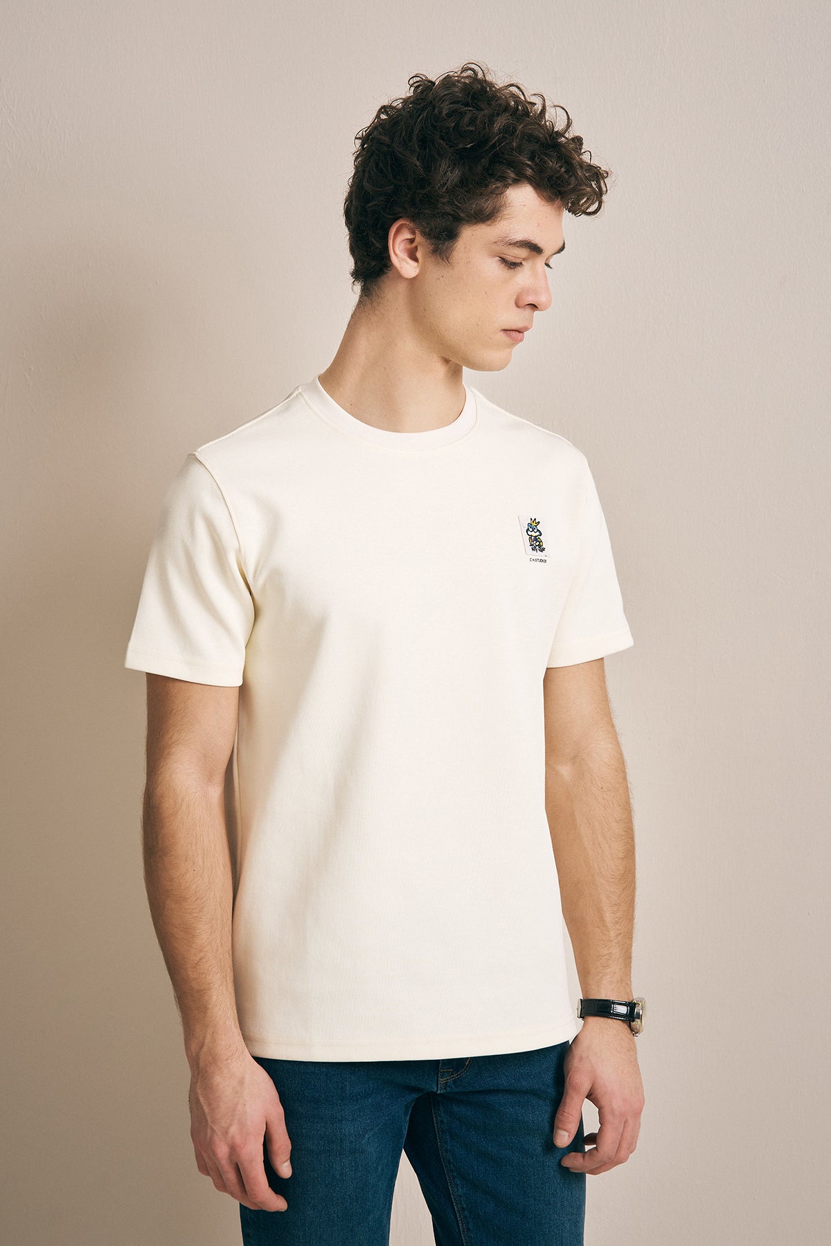 OFF WHITE