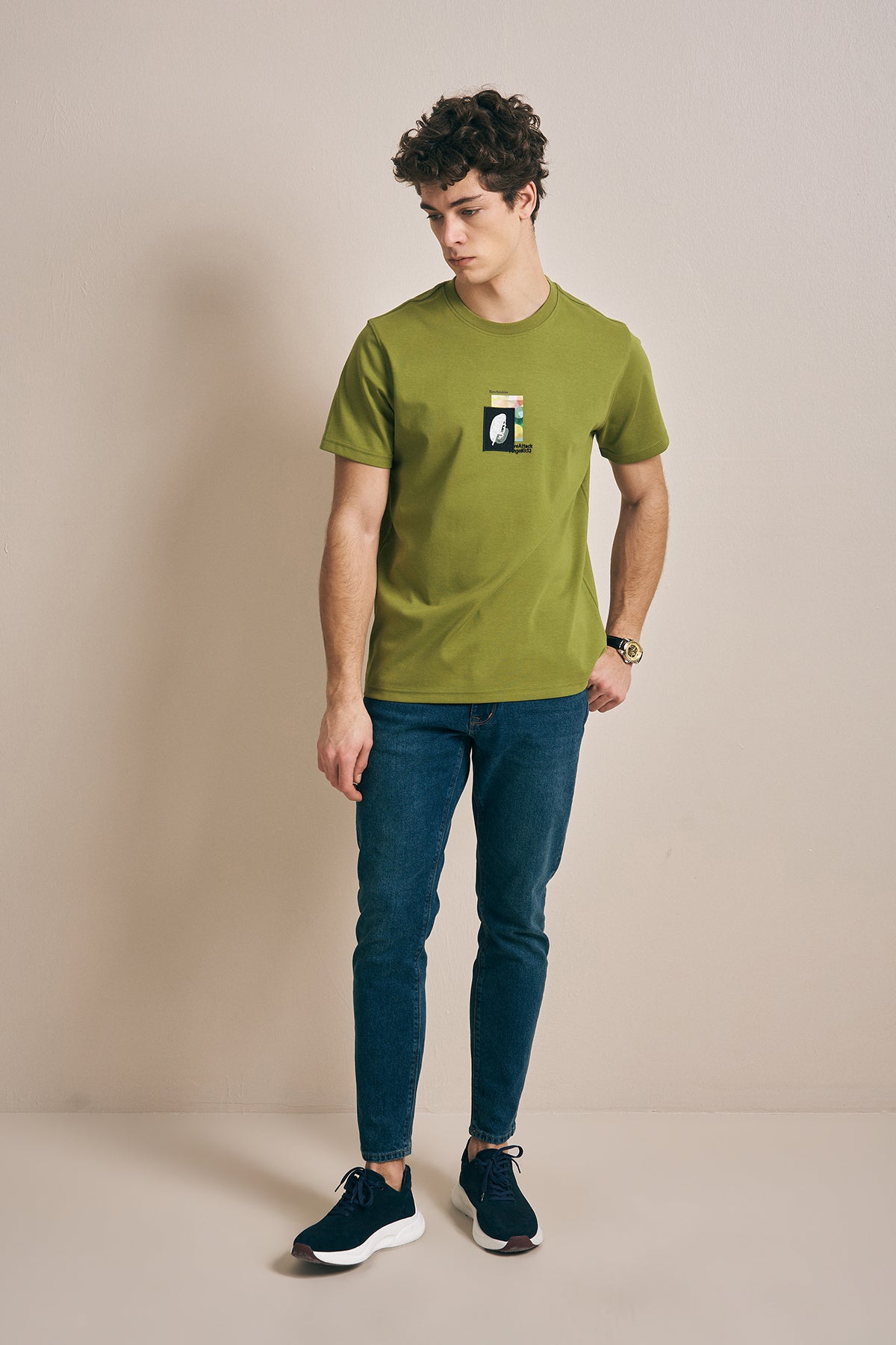 GREEN