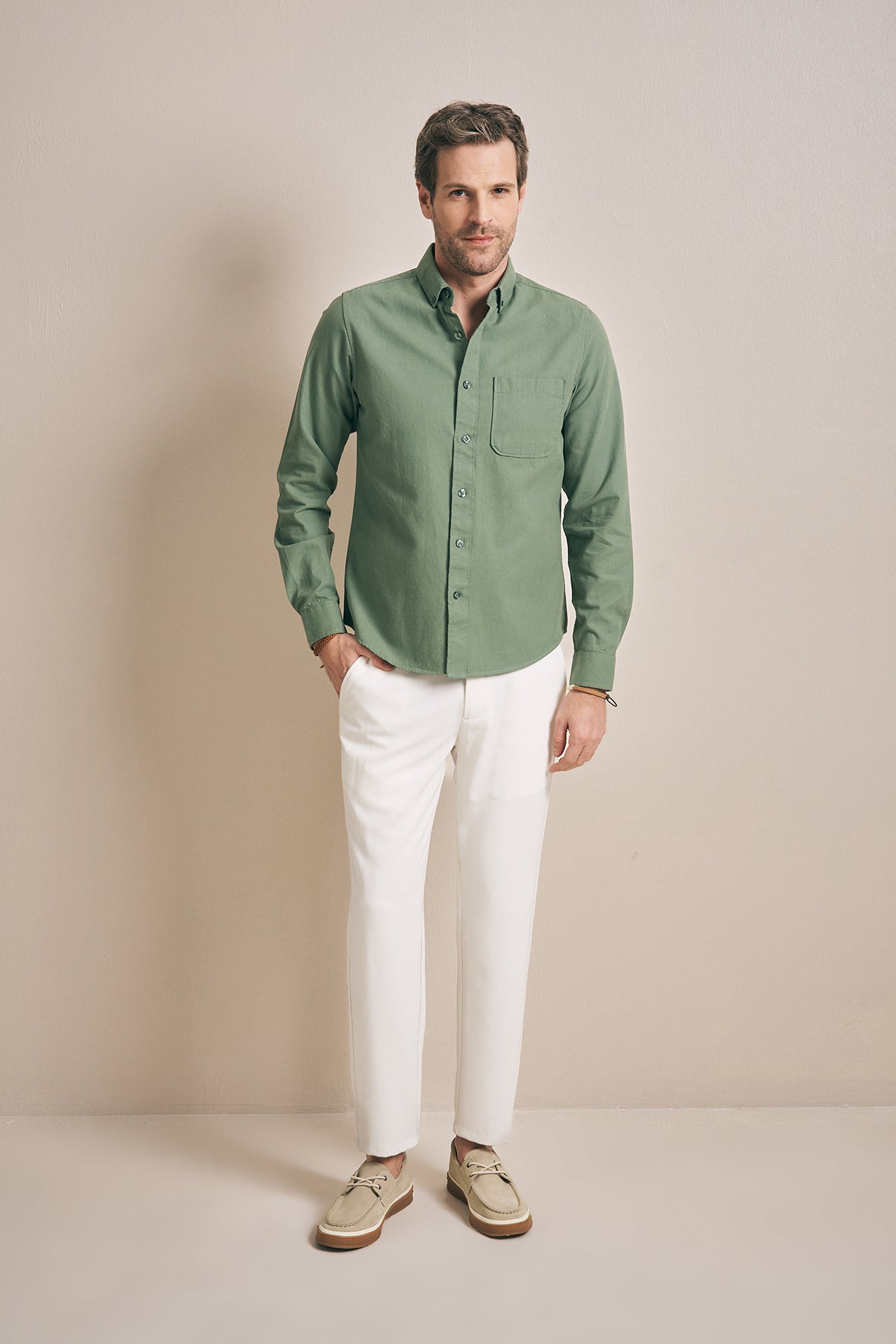 LIGHT GREEN