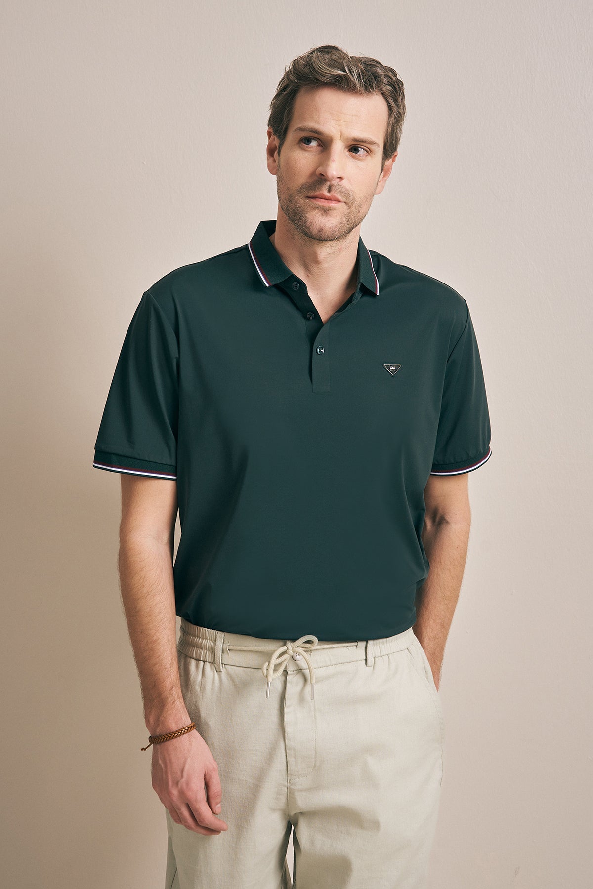 GREEN