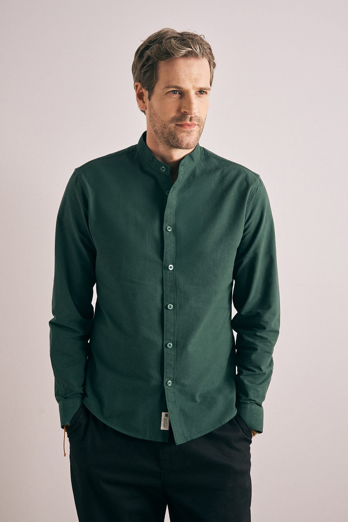 GREEN