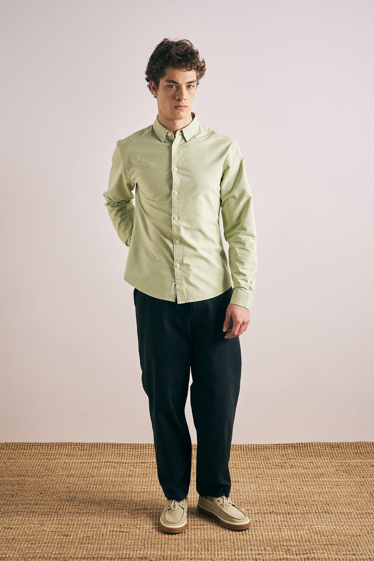 LIGHT GREEN