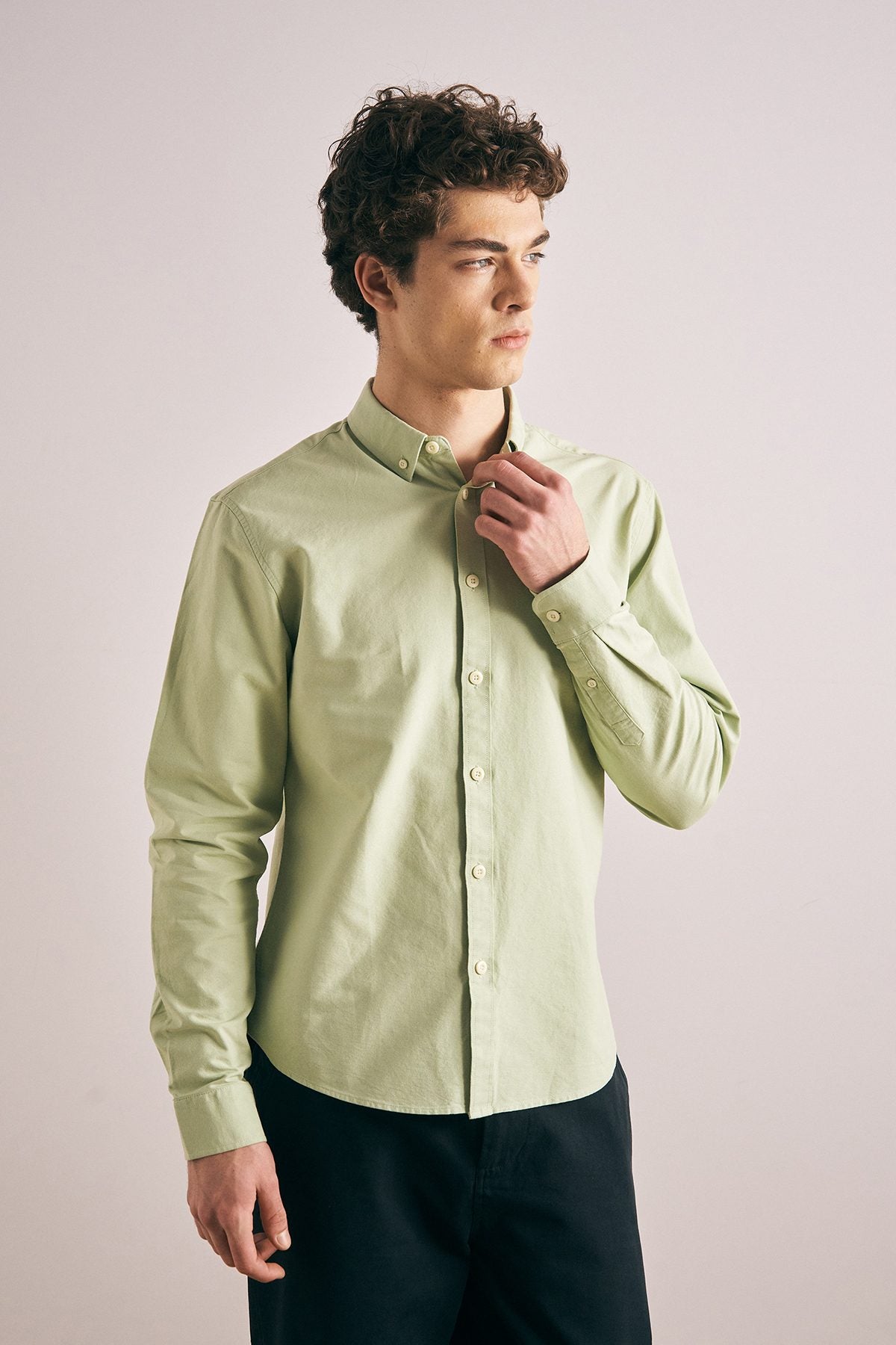 LIGHT GREEN