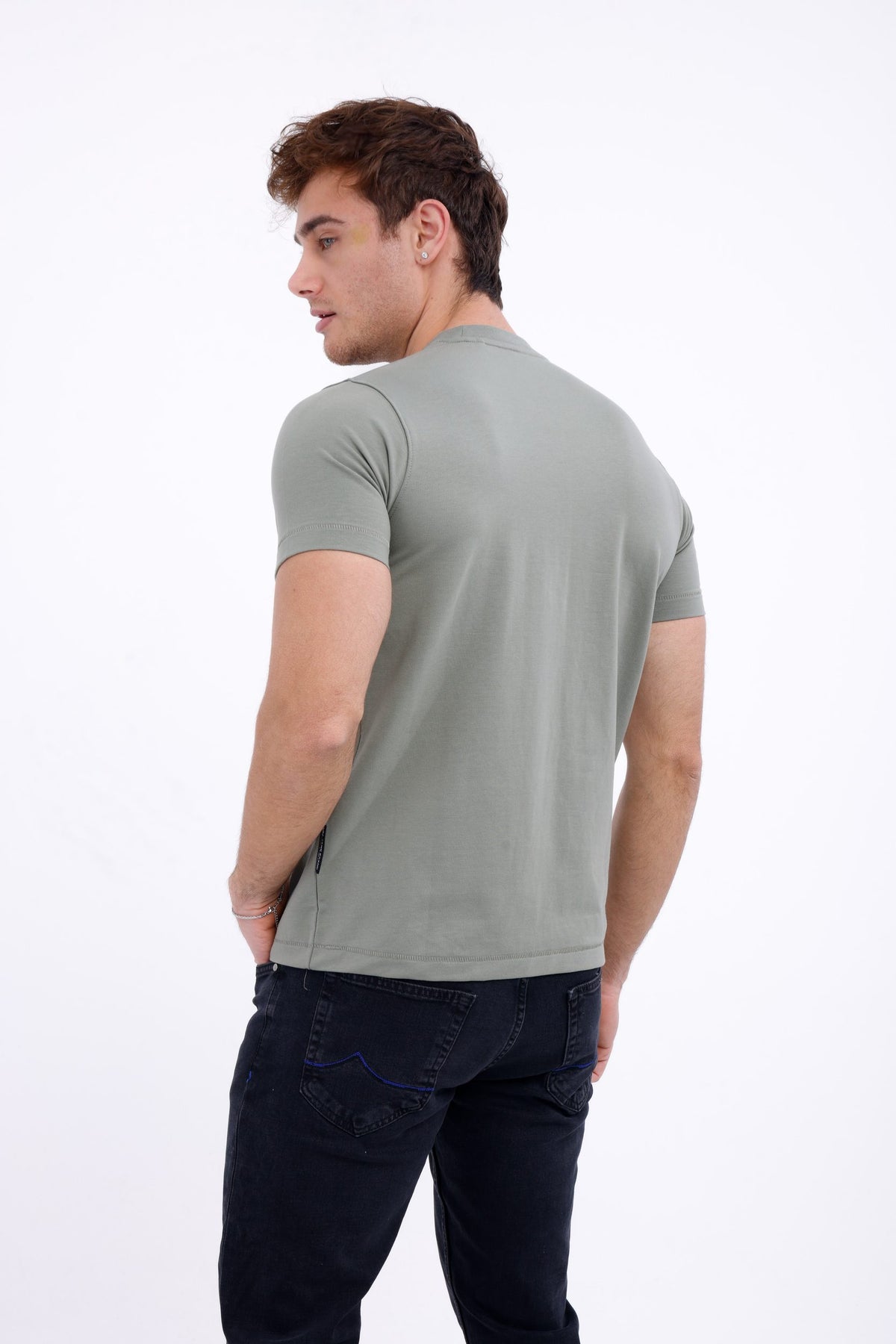 LIGHT GREEN