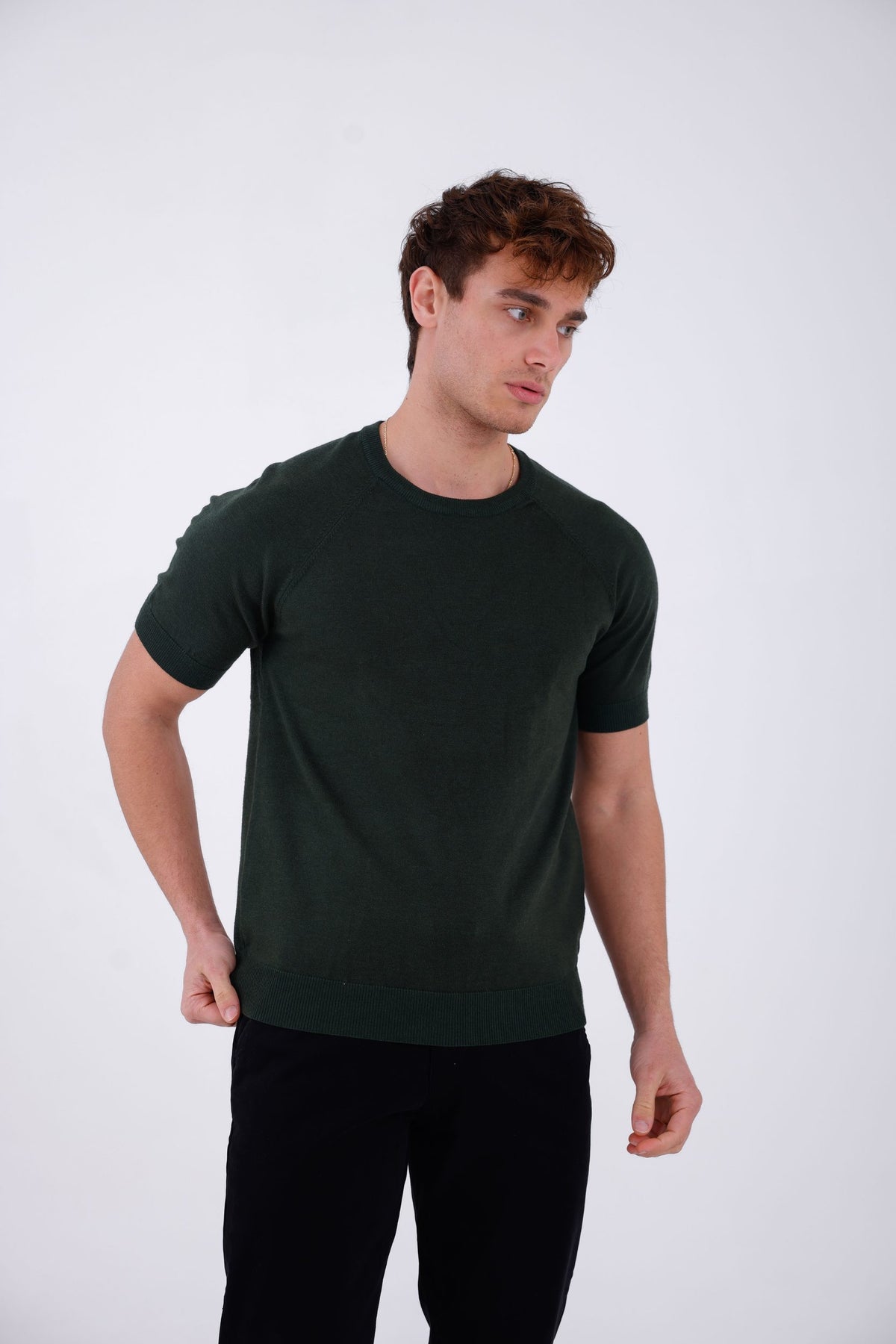 GREEN