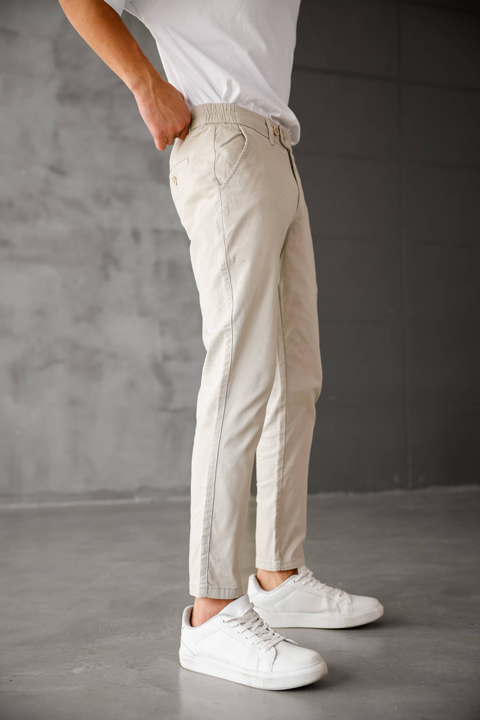 OFF WHITE