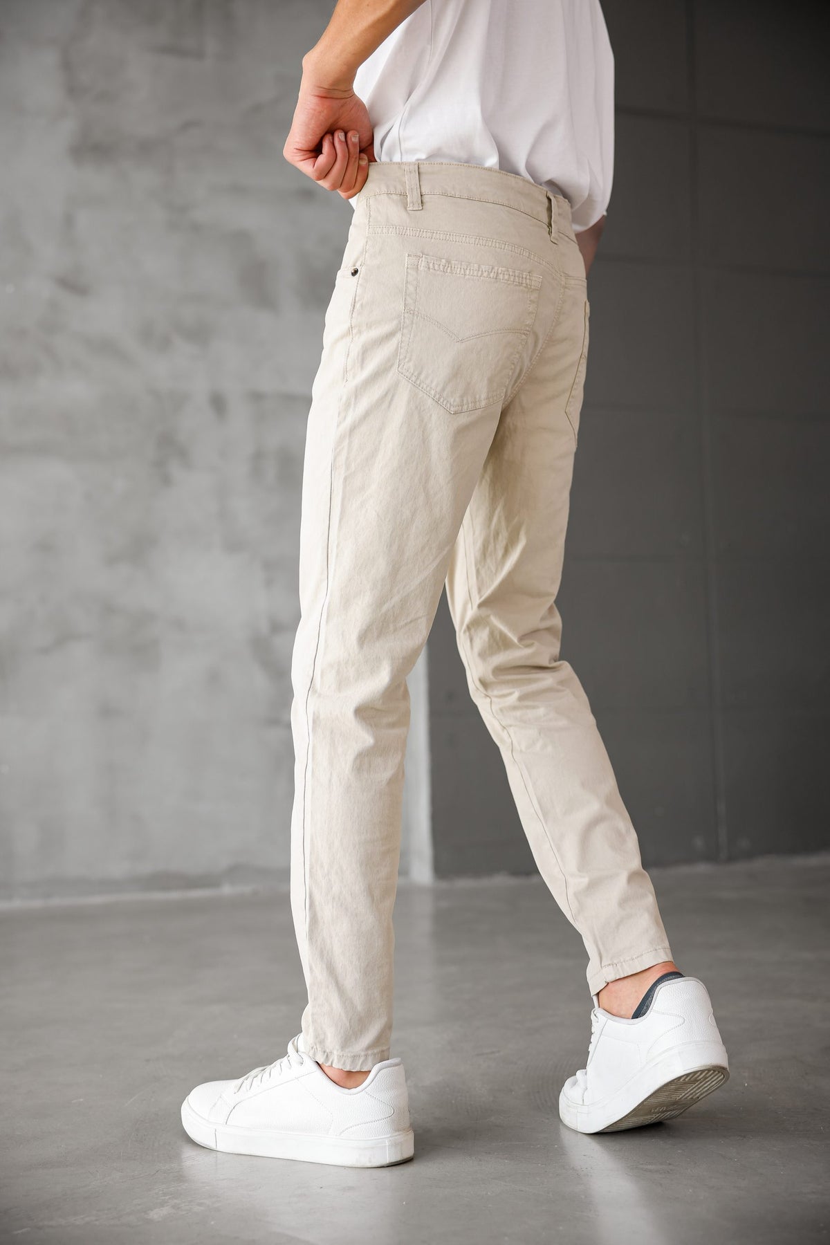 BEIGE
