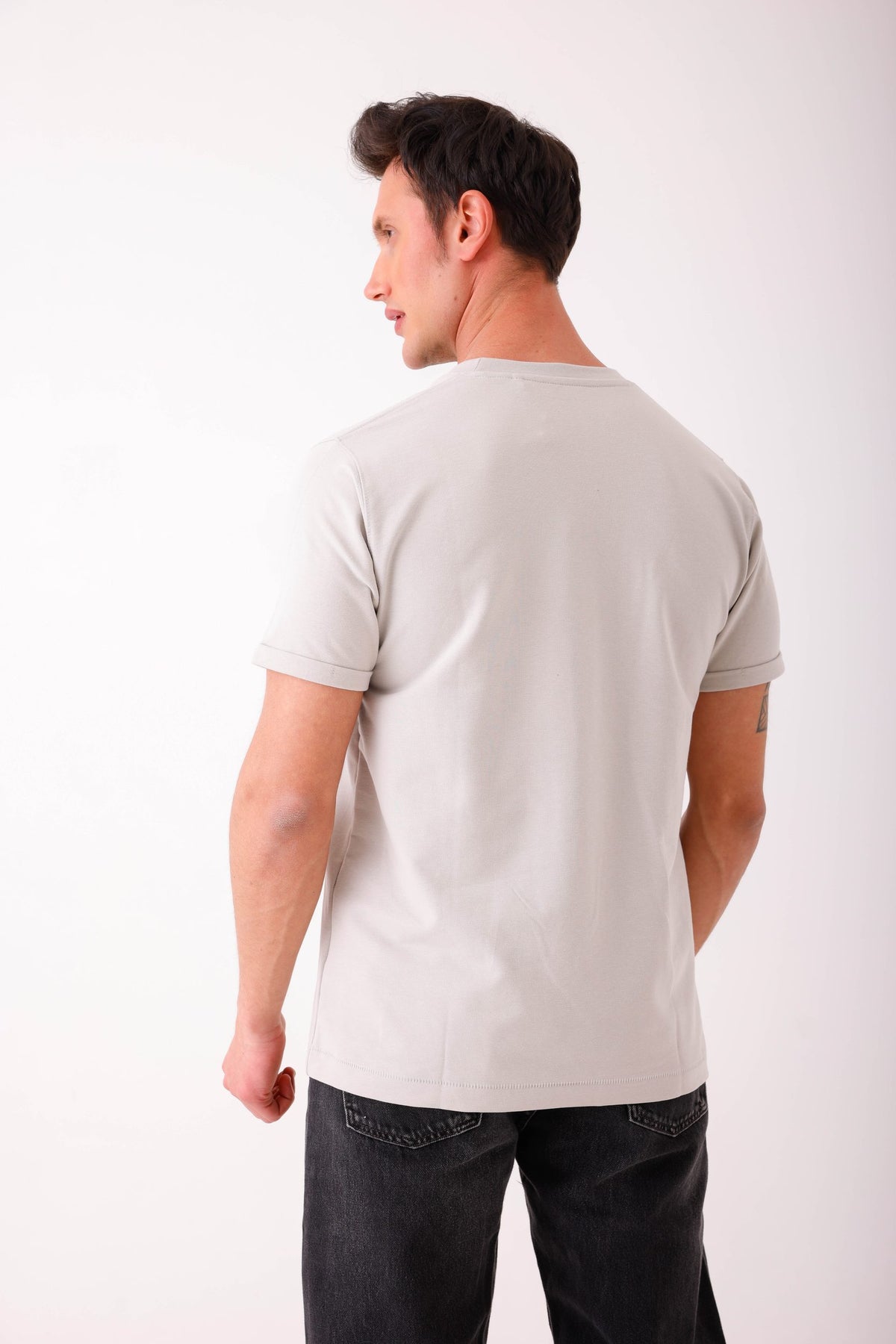 LIGHT GREY