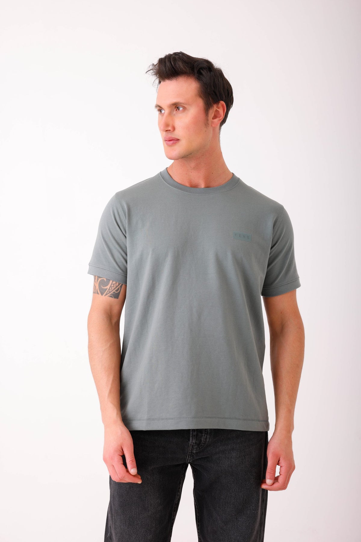 LIGHT GREEN