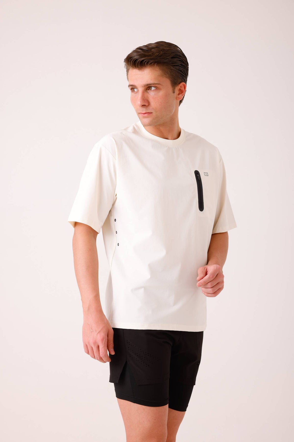 WHITE/BLACK