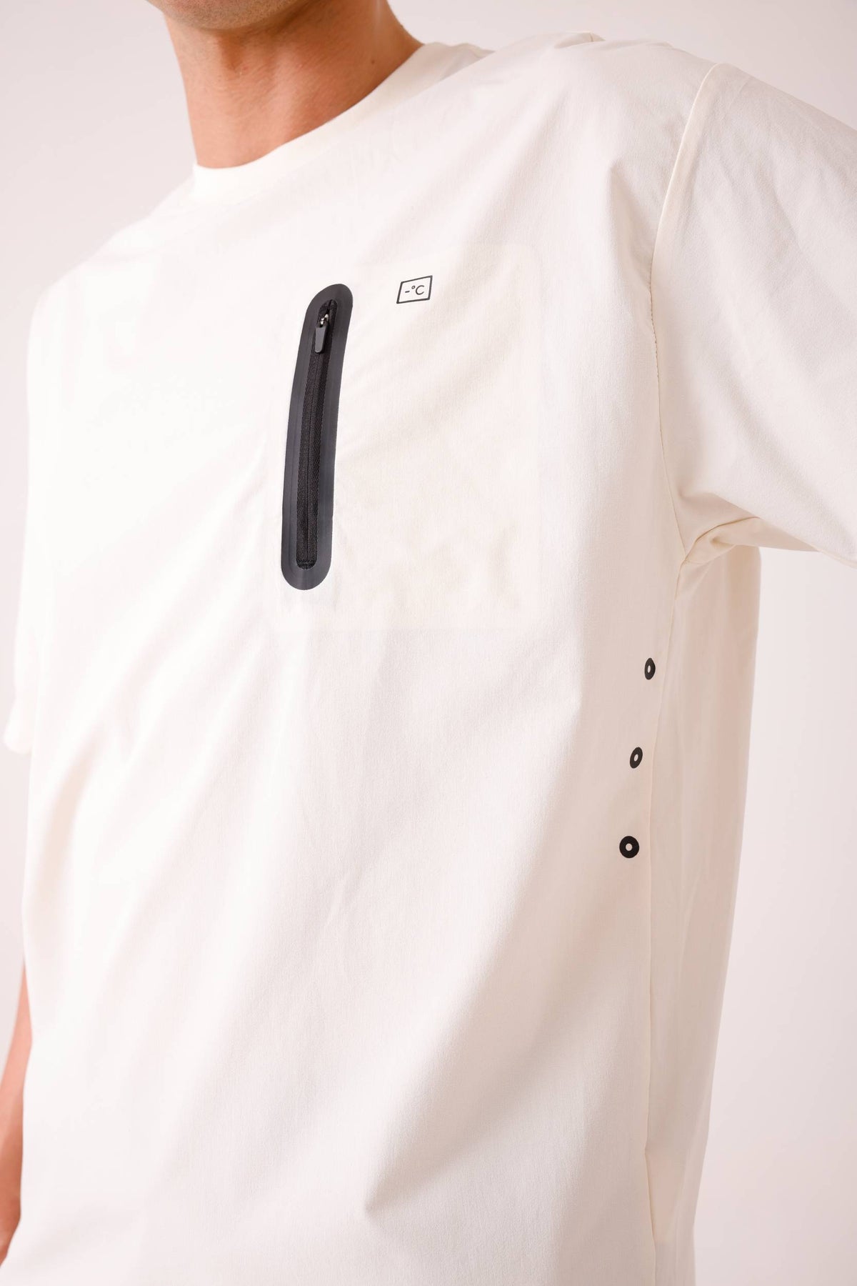 WHITE/BLACK