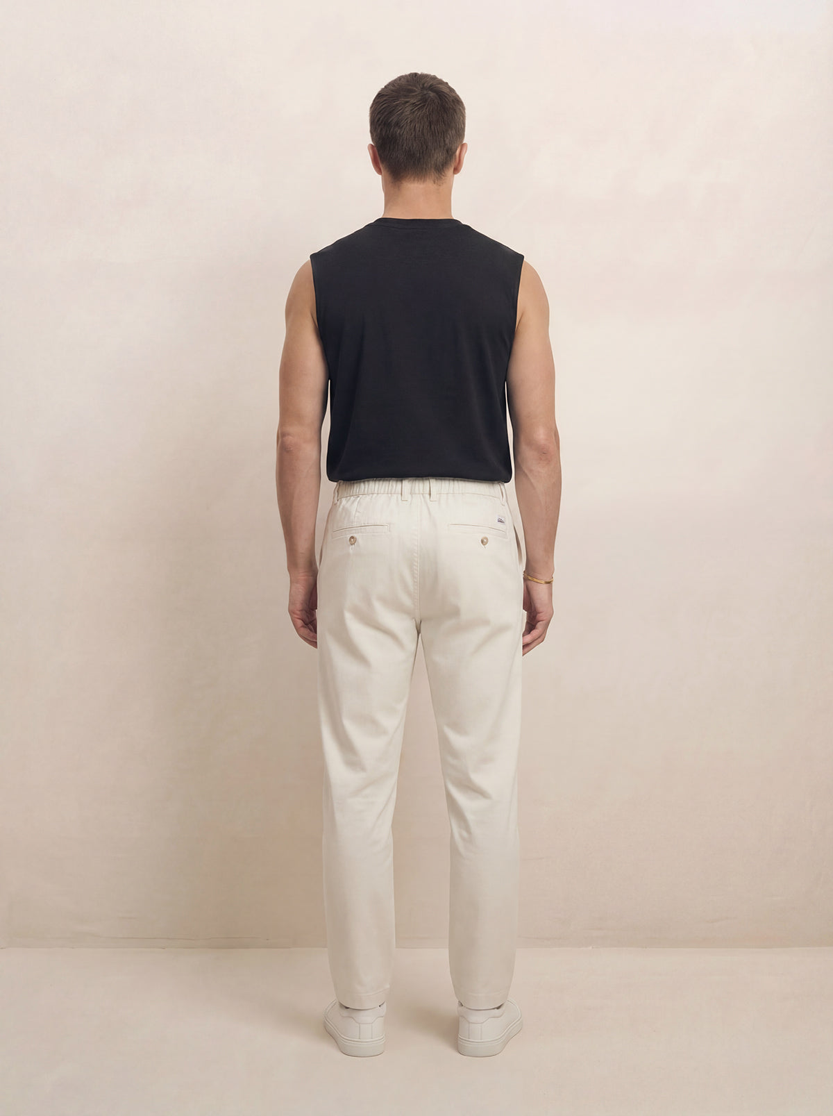 OFF WHITE